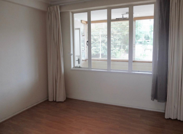 To Let 2 Bedroom Property for Rent in Green Point Western Cape